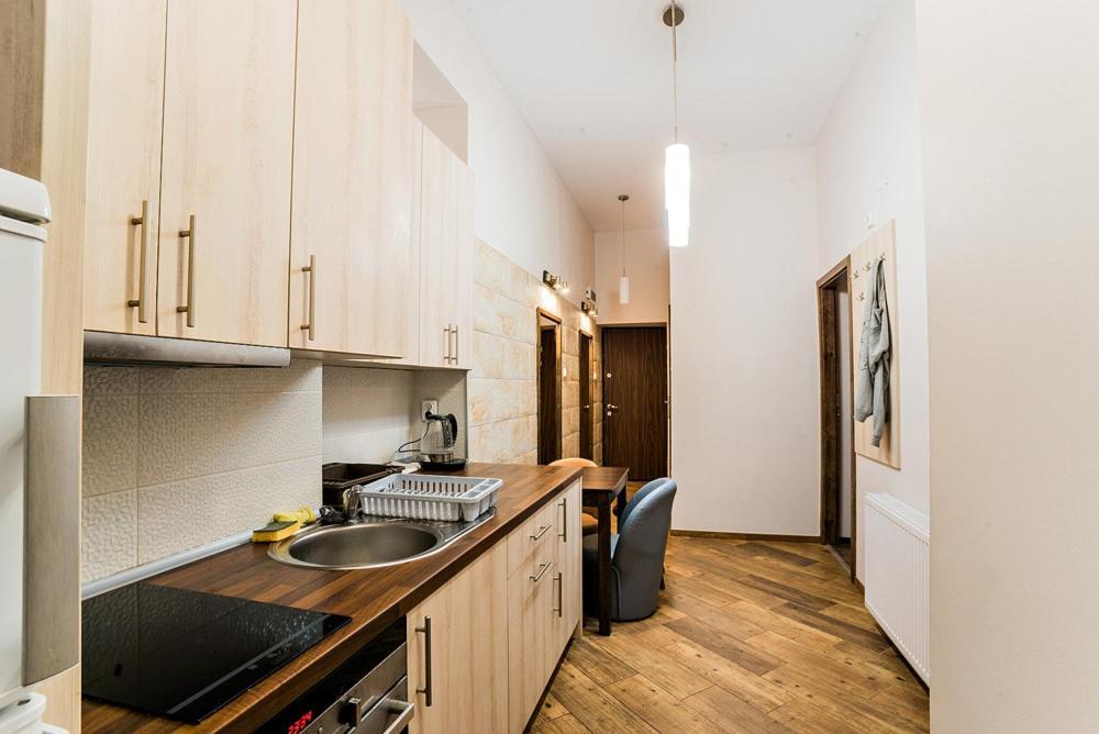 Modern Rooms In City Center Kraków Eksteriør billede